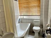 Calm and centric apartment in Friedrichshain part time...