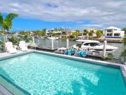 Calypso Bay Waterfront Luxury with Private Pontoon