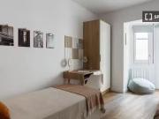 Cama en habitación compartida en piso de 4 habitaciones...