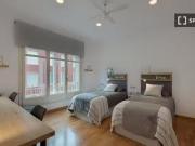 Cama en habitación compartida en piso de 5 habitaciones...