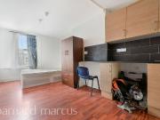 Camberwell Church Street, London SE5, Studio to rent,...