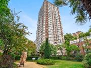 Cambridge Square, London W2, 2 bed flat to rent, £3,300...
