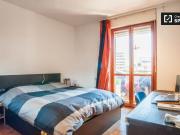 Camera arredata in appartamento con 2 camere da letto a...