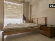 Camera arredata in appartamento con 2 camere da letto a...