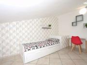 Camera condivisa in casa con 4 camere da letto,...