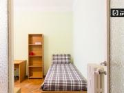 Camera da letto in appartamento in Città Studi, Milano