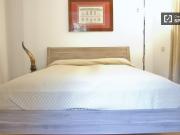 Camera doppia in appartamento con 2 camere a...