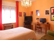 Camera doppia in appartamento con 2 camere da letto a...