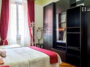 Camera doppia in appartamento con 2 camere da letto a...