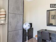 Camera doppia in appartamento con 3 camere da letto a...