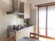 Camera in affitto in appartamento con 3 camere da letto...