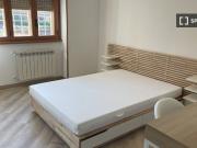 Camera in appartamento condiviso a Torre Angela, Roma