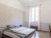 Camera in affitto in appartamento con 4 camere da letto...