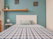 Camera in affitto in appartamento con 5 camere da letto...
