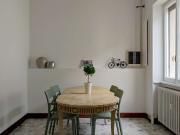 Camera in affitto in appartamento con 7 camere da letto...