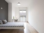 Camera in appartamento con 6 camere da letto a Buenos...