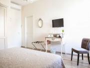 Camera in appartamento condiviso con 3 camere da letto...