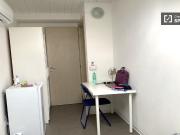 Camera in appartamento condiviso con 3 camere da letto...