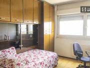 Camera in appartamento condiviso con 4 camere da letto a...