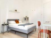 Camera in appartamento condiviso con 6 camere da letto,...