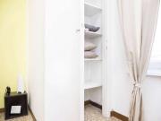 Camera in appartamento condiviso con 6 camere da letto,...