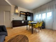 Camera matrimoniale in tricamere con arredi nuovi