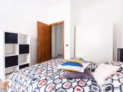 Camera moderna in appartamento a Trieste, Roma