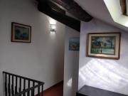 Camera singola arredata in appartamento