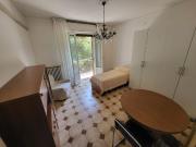Camera singola con balcone per studentessa – Pressi... Camera singola con balcone per studentessa – Pressi...
