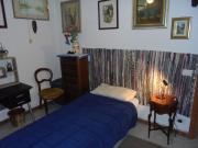 camera singola con frigo e TV posteggio auto