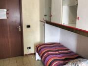 Camera singola in affitto Saval