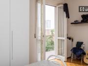 Camera singola in appartamento a Greco, Milano