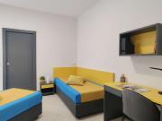 Camere e posti letto in affitto in appartamento con 5...