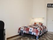 Camere in affitto in appartamento con 6 camere da letto...