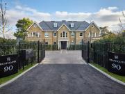 Camlet Way, Hadley Wood EN4, 3 bed flat to rent, £8,500...