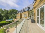 Camlet Way, Hadley Wood, Hertfordshire EN4, 3 bed flat...