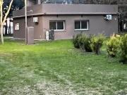 Campo de 15 hectáreas con 2 casas, quincho y piscina con...