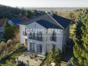 CAMPO VILLA: Glanzvolles Ambiente in sonniger Grünruhelage