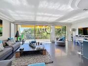 Cannes – Basse Californie – T3 Contemporain avec Aperçu Mer