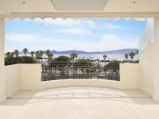 CANNES Croisette Appartement neuf 110 m2 2 chambres Vue mer