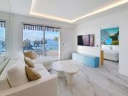 Cannes Croisette Martinez 3 pièces vue mer panoramique