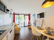 CANNES CROIX DES GARDES APPARTEMENT 2 PIECES VUE MER PARKING