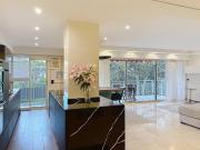 Cannes – Dernier étage avec terrasse, au cœur d'une...