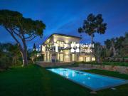 Cannes / Le Cannet Villa moderne avec vue mer...