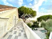 CANNES – MAISON DE VILLE – LOCATION À L’ANNÉE – 3...