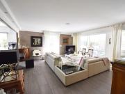 CANNES Situé dans une résidence standing avec gardien et...