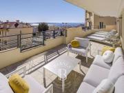 CANNES SUQUET VUE MER TERRASSE 5 PIECES
