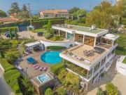 CANNES – VILLA PRESTIGIEUSE VUE MER PANORAMIQUEgo