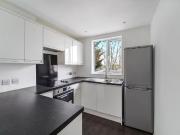 Cannon Hill Lane, Raynes Park SW20, 2 bed flat to rent,...