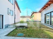 Canobbio grazioso appartamento con giardino privato